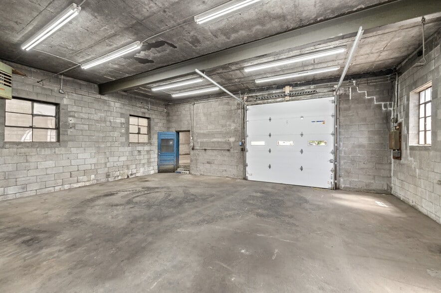 More Photos Of 11 Marlboro St, Malden Warehouse For Lease