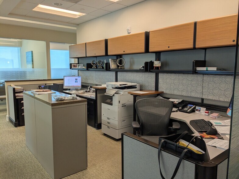 More Photos Of 8950 SW 74th Ct, Miami Medical For Sale