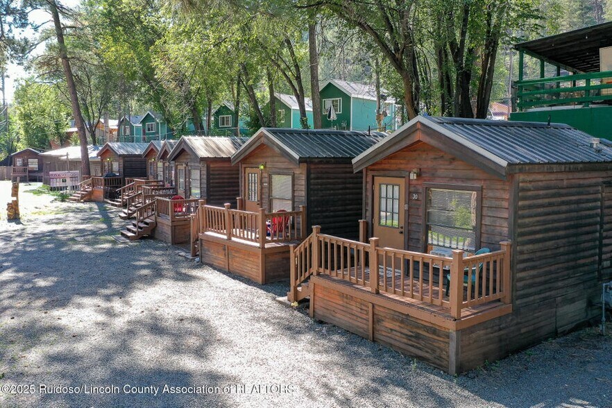 More Photos Of 616 Sudderth Dr, Ruidoso General Retail For Sale