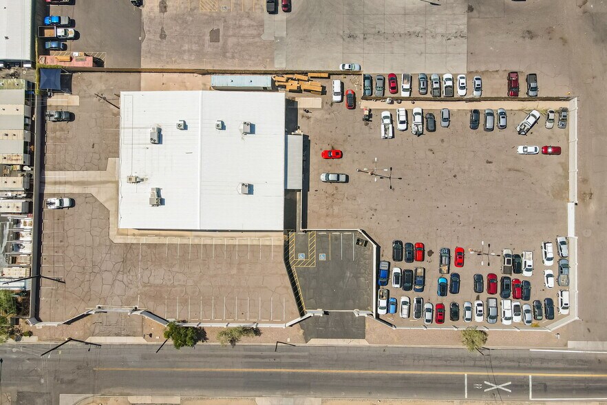 More Photos Of 4205 W Glenrosa Ave, Phoenix Warehouse For Lease