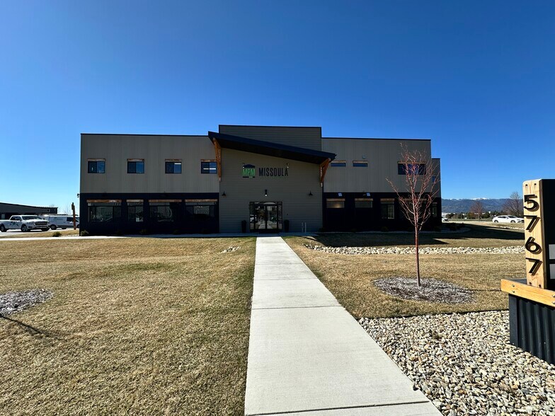 More Photos Of 5767 W Harrier Dr, Missoula Office For Lease