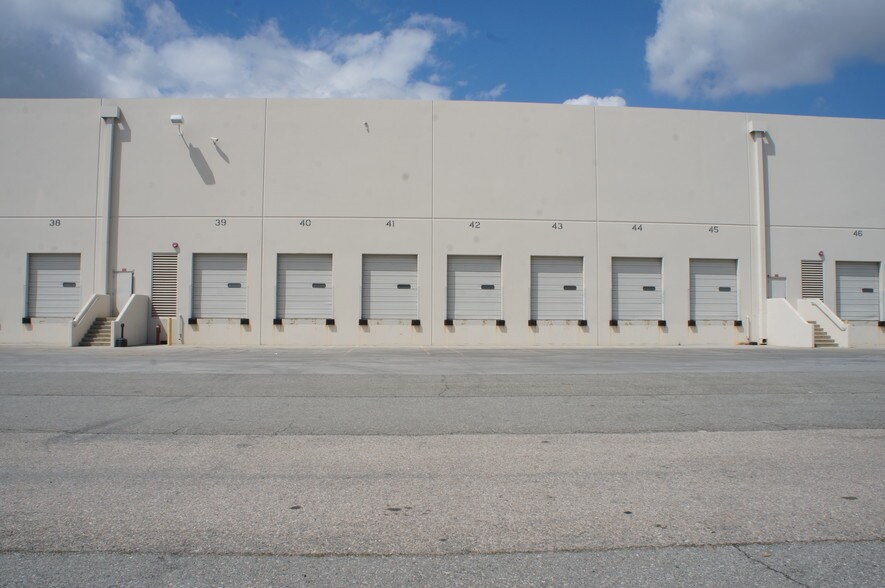 More Photos Of 10681 Production Ave, Fontana Distribution For Lease