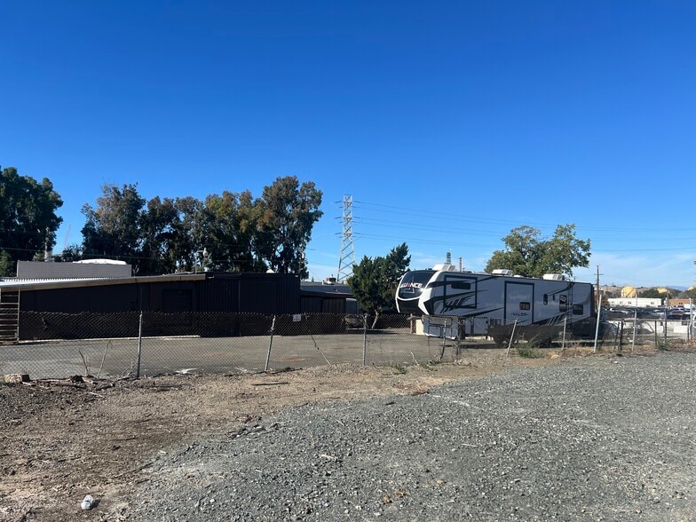 More Photos Of 3503 Pacheco Blvd, Martinez Warehouse For Lease