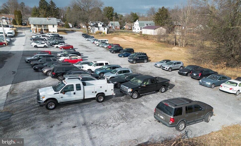 More Photos Of 1537 Bridge St, New Cumberland Auto Dealership For Lease