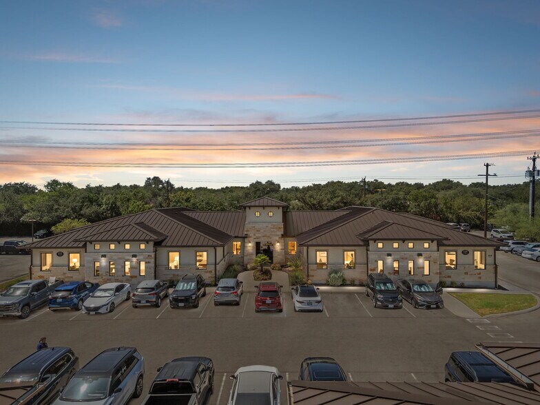 More Photos Of 4358 Lockhill Selma Rd, Shavano Park Medical For Lease