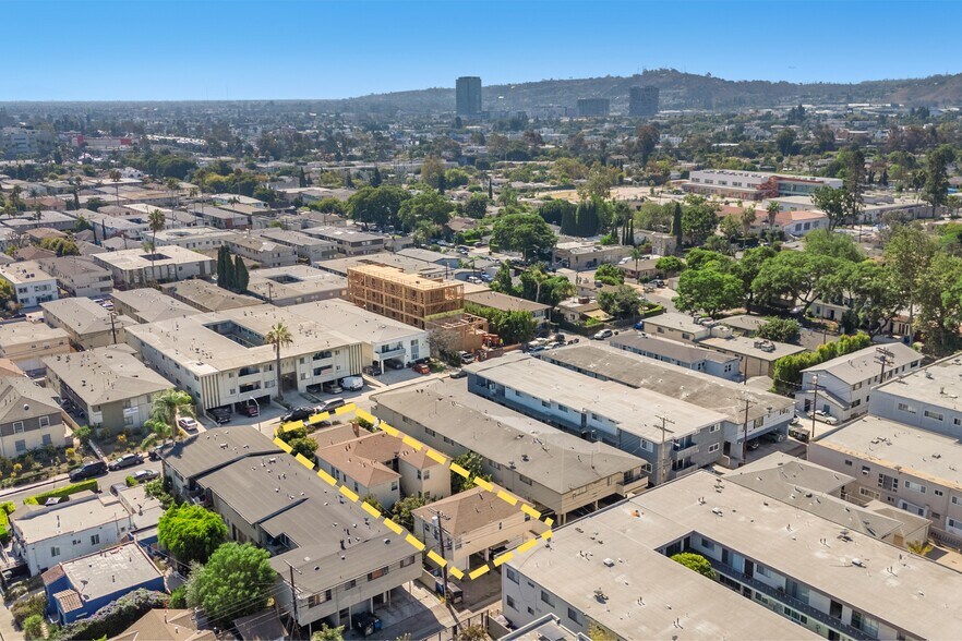 More Photos Of 2011 S Shenandoah St, Los Angeles Apartments For Sale