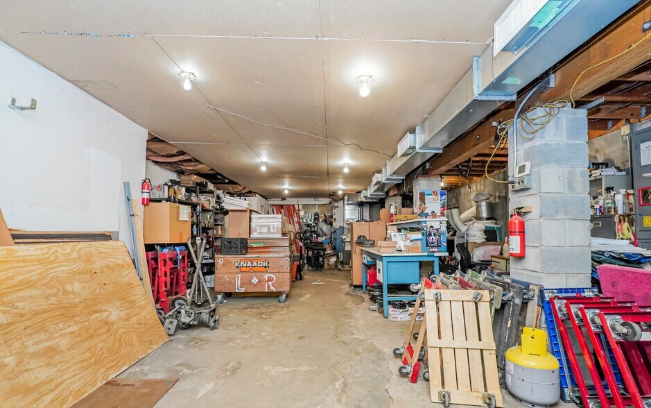 More Photos Of 10 Cross St, Staten Island Warehouse For Sale