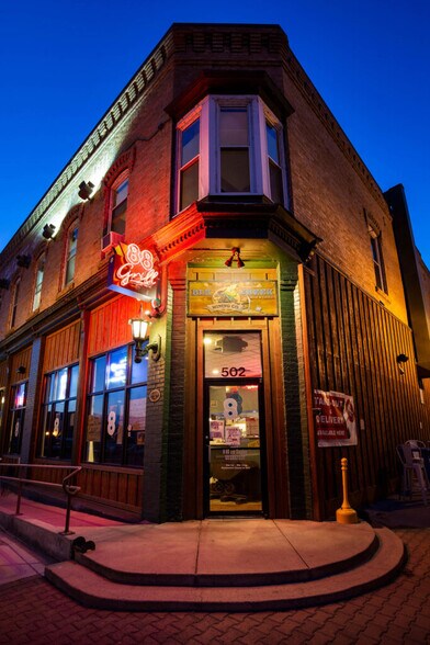 More Photos Of 502 Main Street, New Castle Hotel For Sale