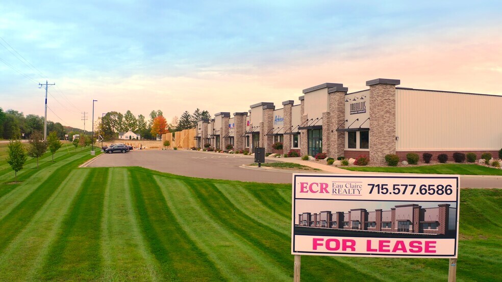 More Photos Of 1419 Winchester Way, Altoona Showroom For Lease