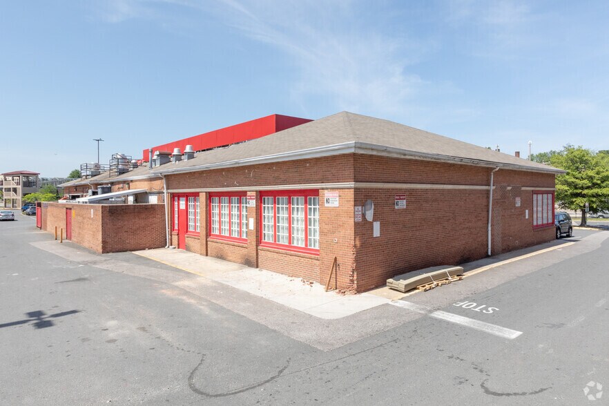 More Photos Of 6201-6397 Seven Corners Ctr, Falls Church Unknown For Sale