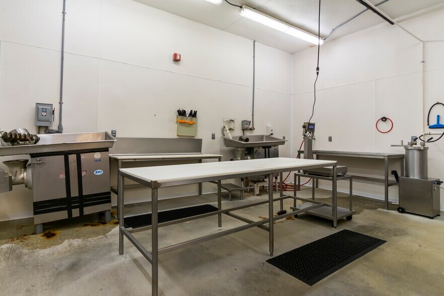 More Photos Of 2983 Cove Mountain Rd, Martinsburg Convenience Store For Sale