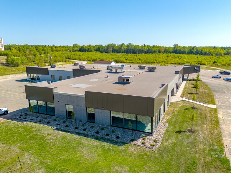 Primary Photo Of 555 Mapleton Rd, Moncton Light Distribution For Lease