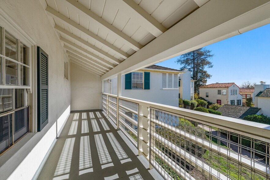 More Photos Of 1739 Spruce St, Berkeley Apartments For Sale