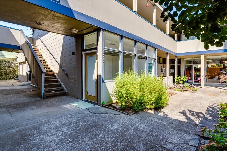 Primary Photo Of 545-575 Holly St, Junction City Storefront Retail Office For Lease