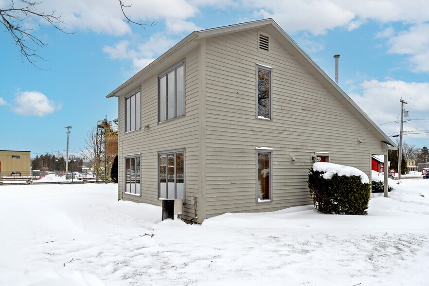 More Photos Of 8 Canton St, Baldwinsville Loft Creative Space For Sale