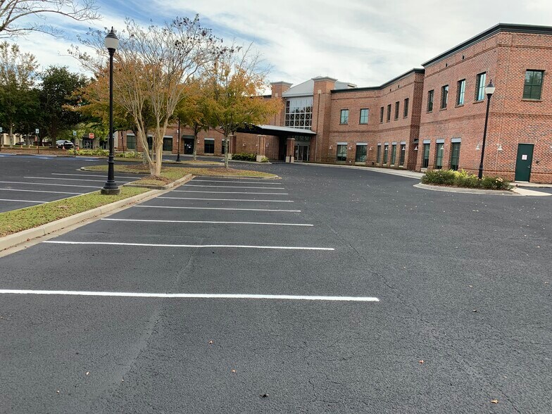 More Photos Of 900 Island Park Dr, Charleston Office For Lease