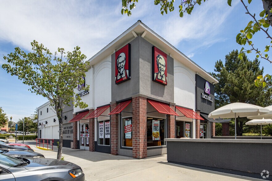 More Photos Of 1935-1943 W Malvern Ave, Fullerton Storefront For Lease
