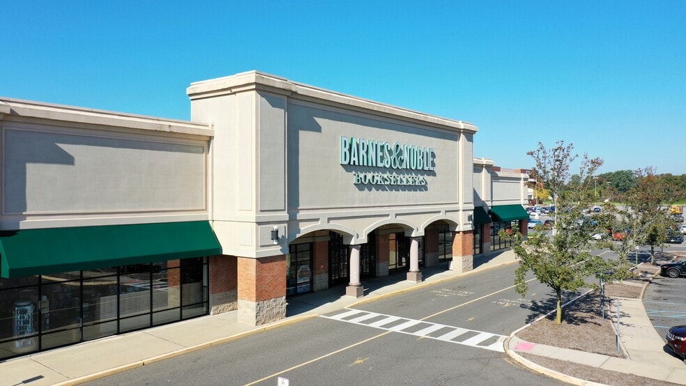 More Photos Of 755 State Route 18, East Brunswick Unknown For Lease