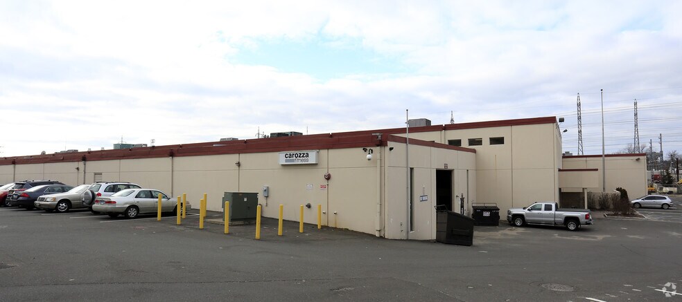 More Photos Of 316 Courtland Ave, Stamford Warehouse For Sale
