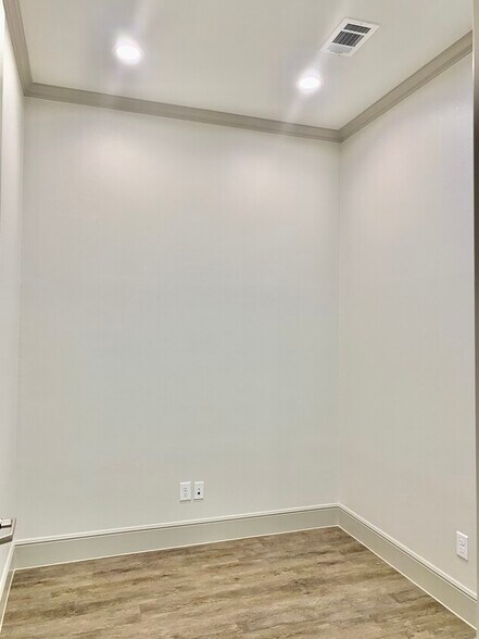 More Photos Of 18930 Kuykendahl Rd, Spring Medical For Lease