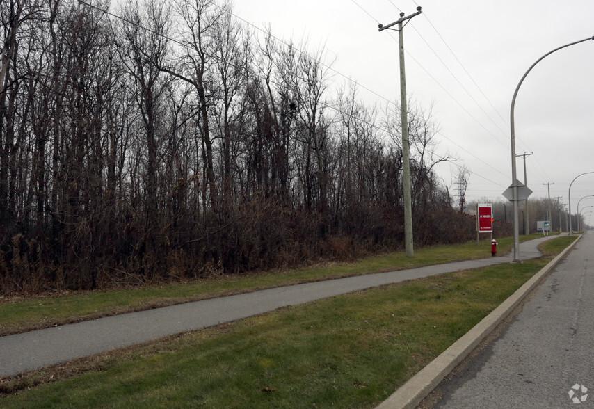 Primary Photo Of Hwy Trans-Canada, Baie-d'Urfé Land For Lease