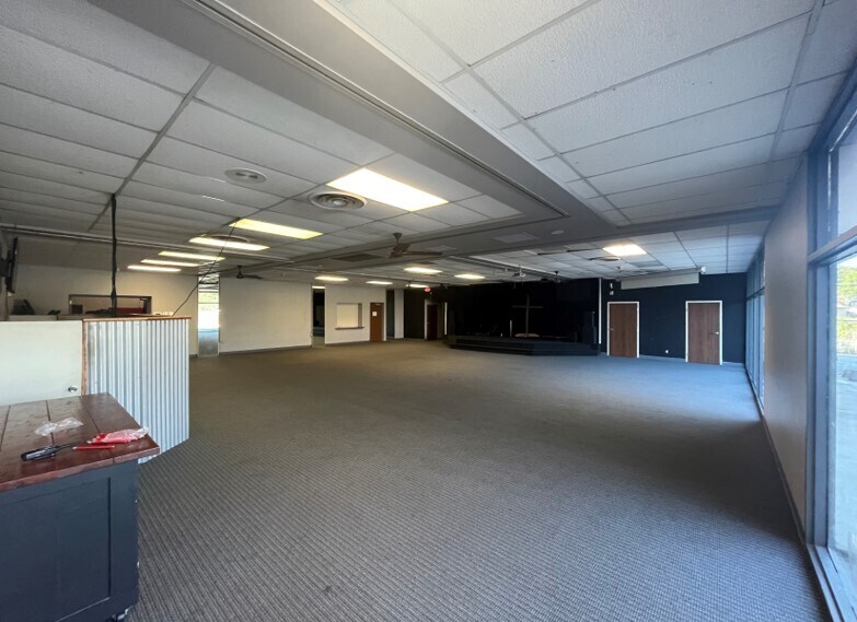 More Photos Of 6801 Meadowbrook Dr, Fort Worth Specialty For Sale