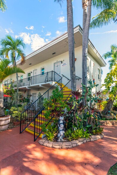 More Photos Of 1411 S Federal Hwy, Hollywood Hotel For Sale