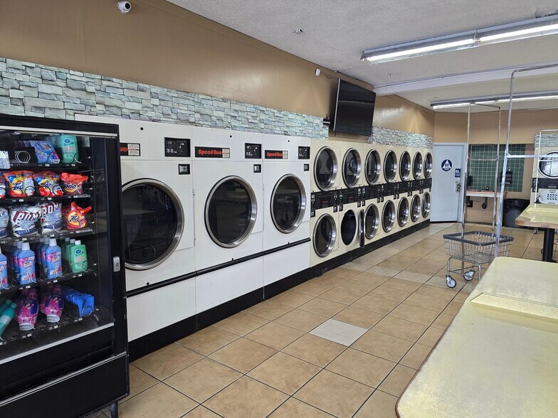 More Photos Of 9018-9022 Avalon Blvd, Los Angeles Storefront Retail Office For Sale