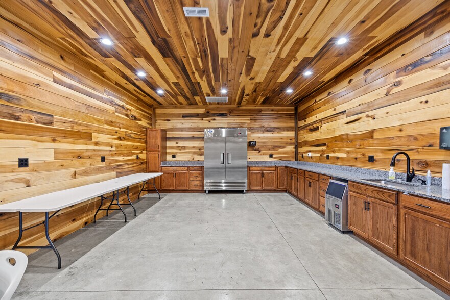 More Photos Of 2374 Murphy Fork Rd, Hazel Green Lodge Meeting Hall For Sale