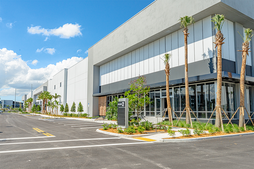 More Photos Of 311 Racetrack Loop, Pompano Beach Unknown For Lease