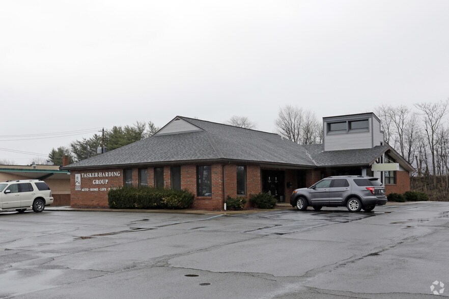 More Photos Of 679 Carey Ave, Hanover Township Office For Lease