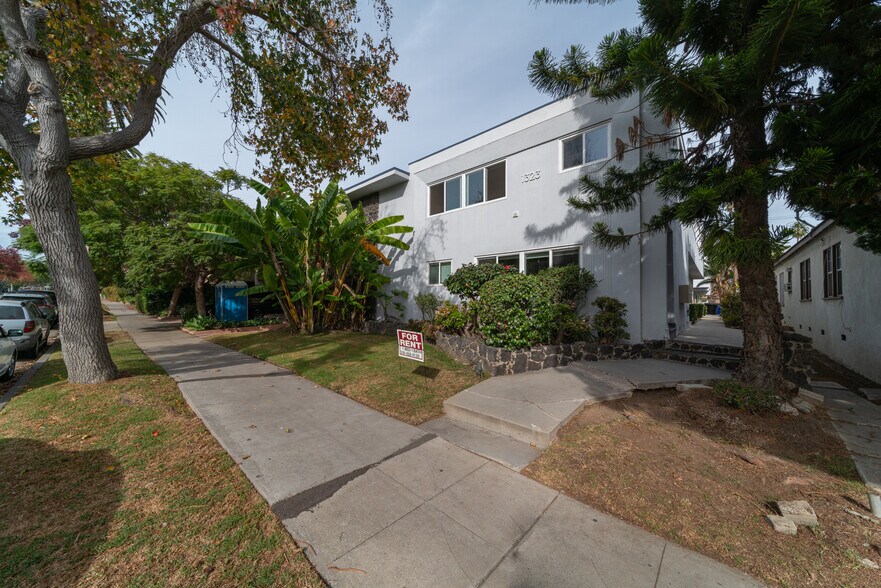 More Photos Of 1323 11th St, Santa Monica Apartments For Sale