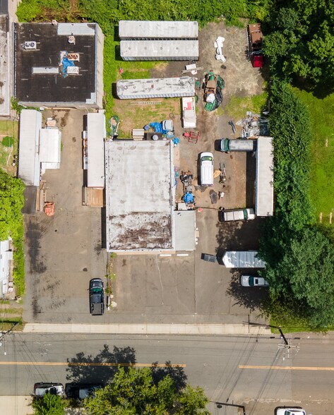 More Photos Of 275 Front Ave, West Haven Auto Repair For Sale