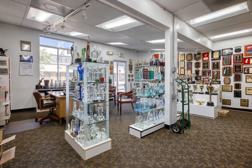 More Photos Of 2502 W 3rd St, Los Angeles Medical For Sale