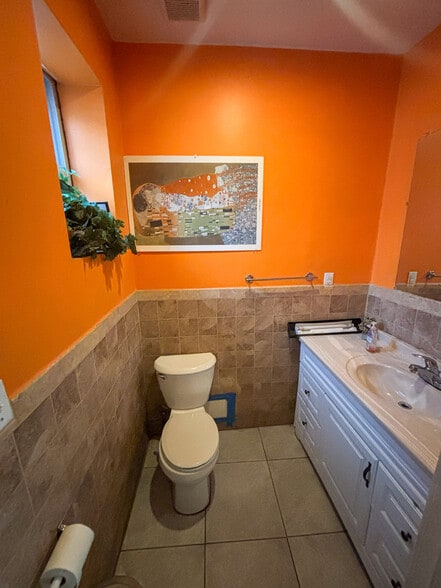 More Photos Of 4526-4532 Georgia Ave NW, Washington Restaurant For Sale