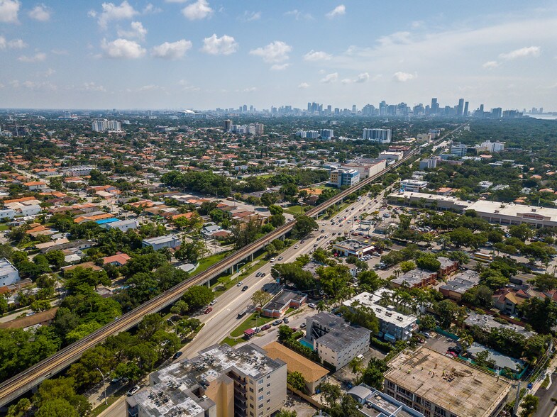 More Photos Of 3250 S Dixie Hwy, Miami Medical For Sale