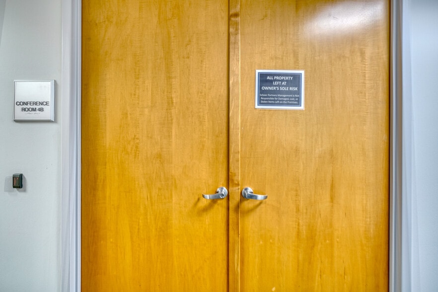 More Photos Of 438 N Frederick Ave, Gaithersburg Medical For Sale