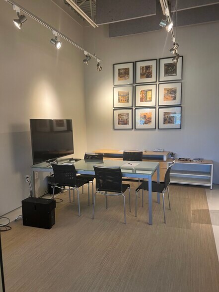 More Photos Of 29110 Inkster Rd, Southfield Office For Lease