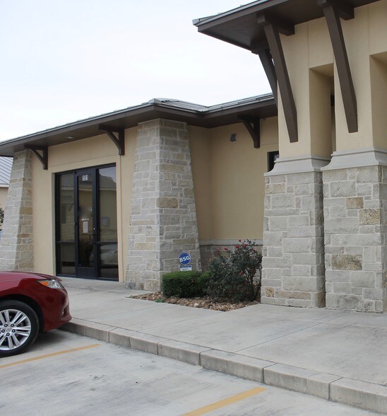 More Photos Of 10423 State Highway 151, San Antonio Medical For Lease