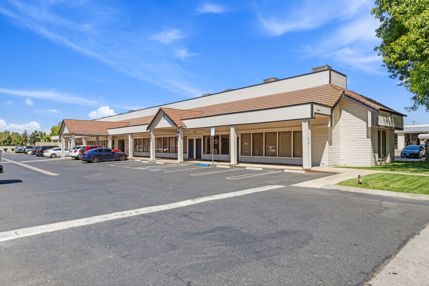 More Photos Of 2125 Wylie Dr, Modesto Office For Sale