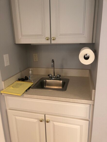 More Photos Of 340-358 S Raleigh St, Holly Springs Office For Lease