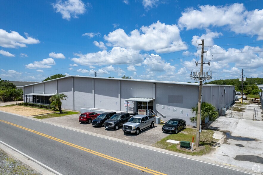 More Photos Of 11222 Astronaut Blvd, Orlando Warehouse For Lease