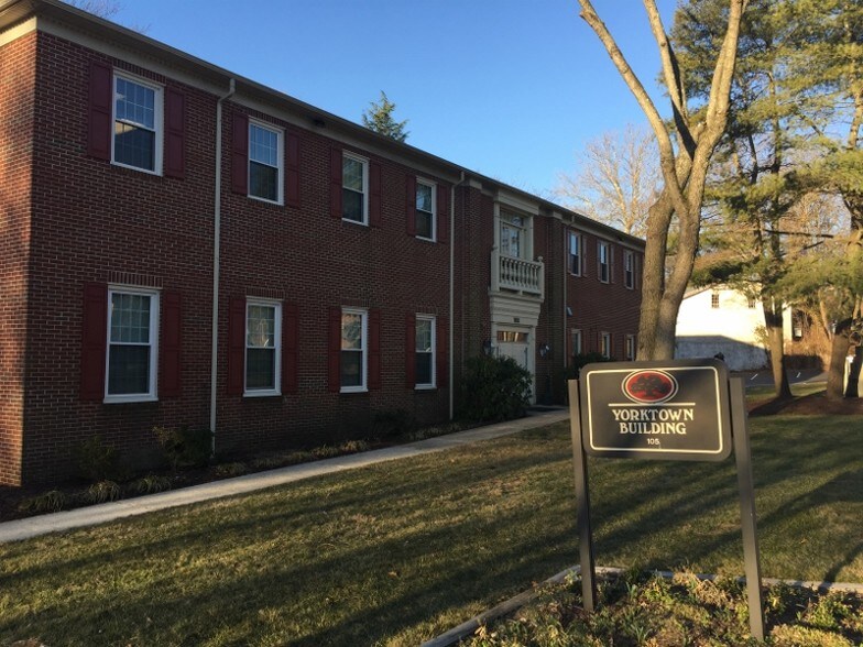 More Photos Of 105 Chesley Dr, Media Office For Lease