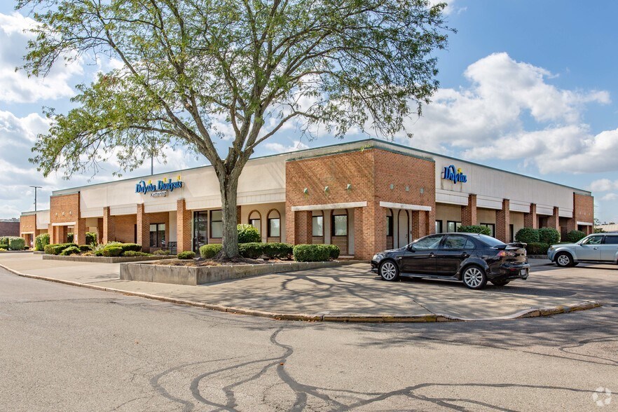 More Photos Of 5721-5737 Bigger Rd, Dayton Medical For Lease