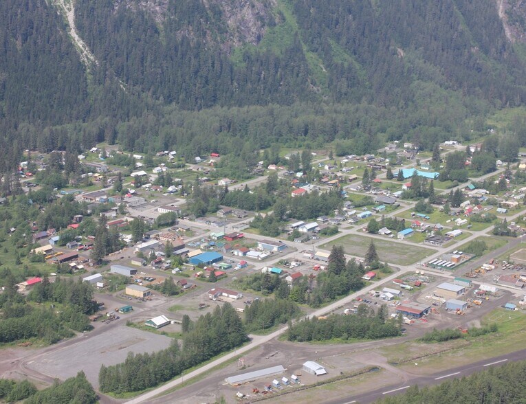 More Photos Of 405 5 Ave, Stewart Hotel For Sale