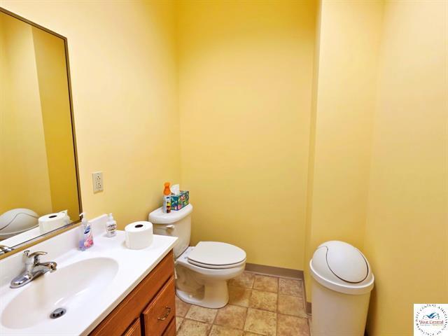 More Photos Of 770 Winchester Dr, Sedalia General Retail For Sale