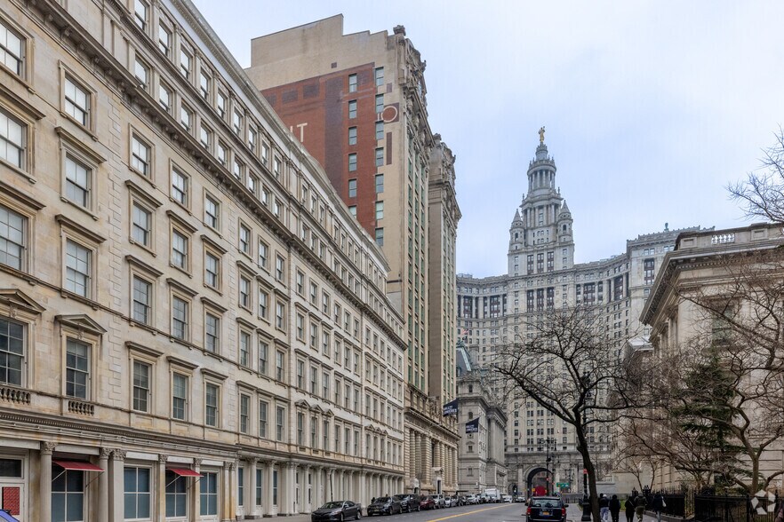 More Photos Of 49 Chambers St, New York Apartments For Sale