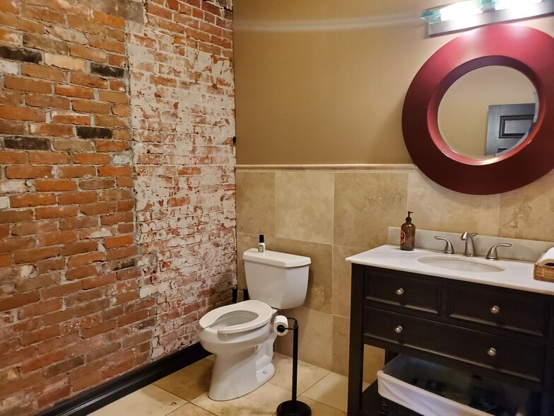 More Photos Of 210 Main St, Lewiston Loft Creative Space For Sale