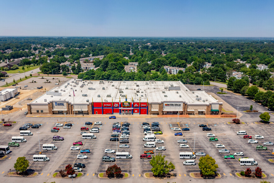 Primary Photo Of 1245 N Germantown Pky, Cordova Restaurant For Sale