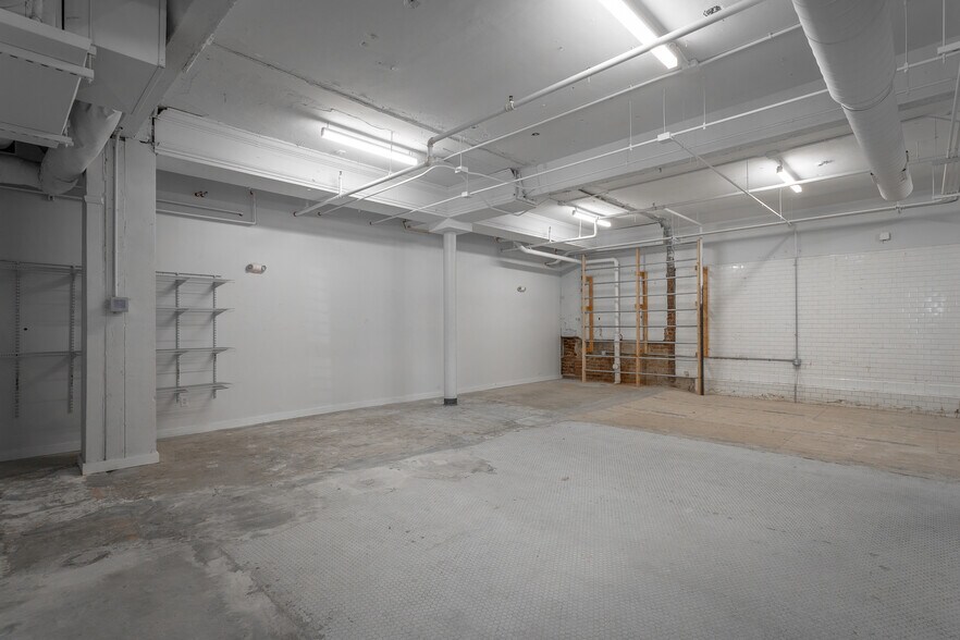 More Photos Of 123 E 7th St, Chattanooga Office For Sale